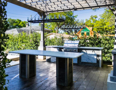 Outdoor Living Design and Kitchen Design Lakeland Florida